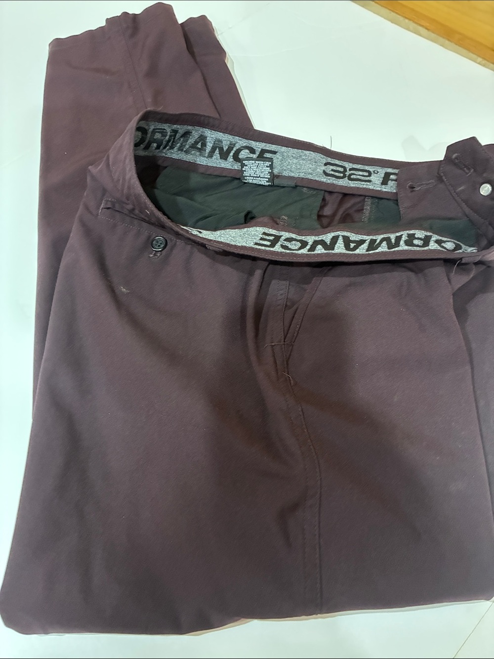 32 Degrees Performance Men's Maroon Stretch Pants